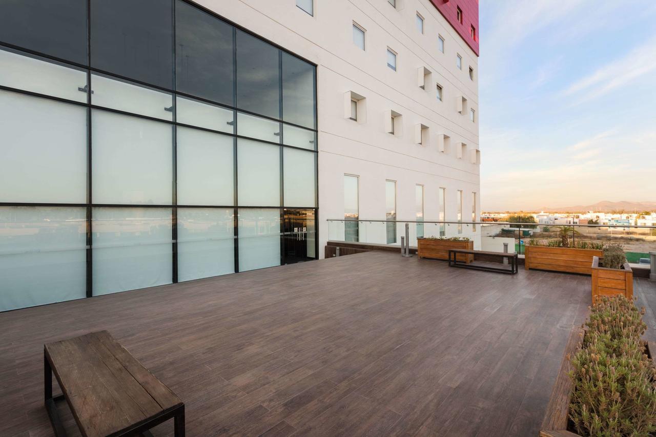 Ramada Encore By Wyndham San Luis Potosí Exterior foto